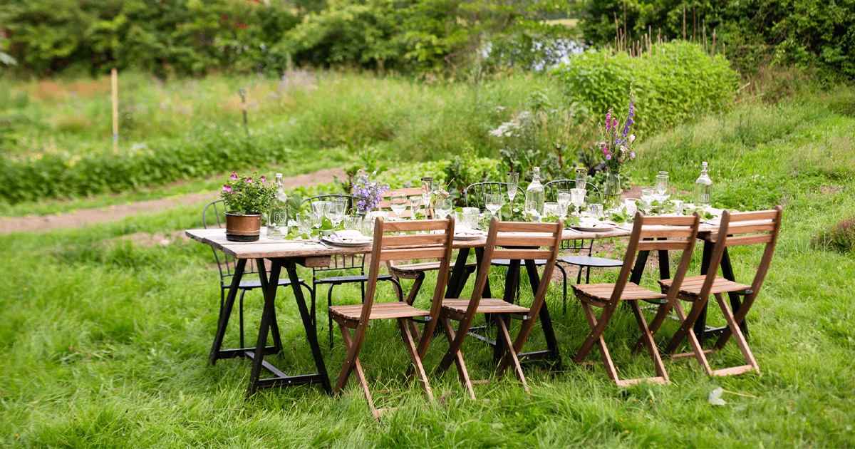 Vin till midsommargrillning 2026 – svenska favoriterna